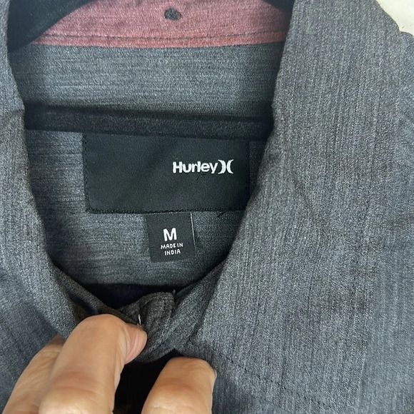Men's Hurley Button Down - Picture 3 of 5